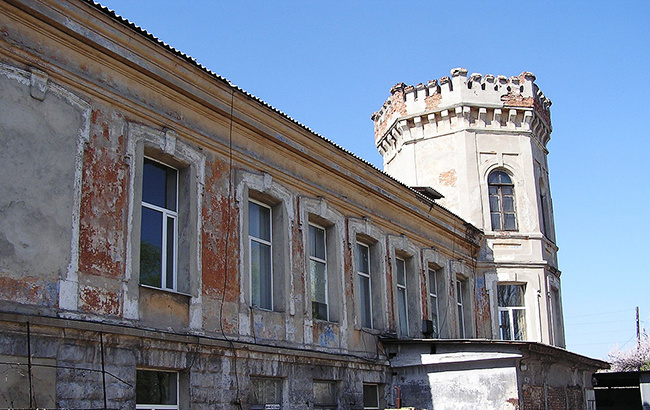 В сети показали, как изменилось одно из старейших исторических зданий Донецка